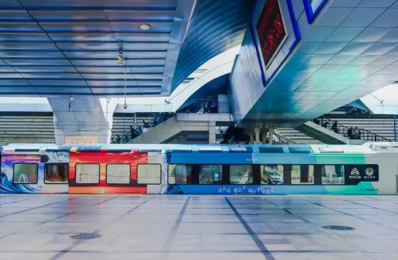 京津冀首列全景观光列车：BG大游显示技术赋能“文旅列车”新场景